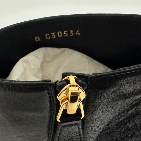 New Chanel Bottines Black Boots Booties Leather Pearl Size 35.5 US 5.5 - Picture 6 of 12